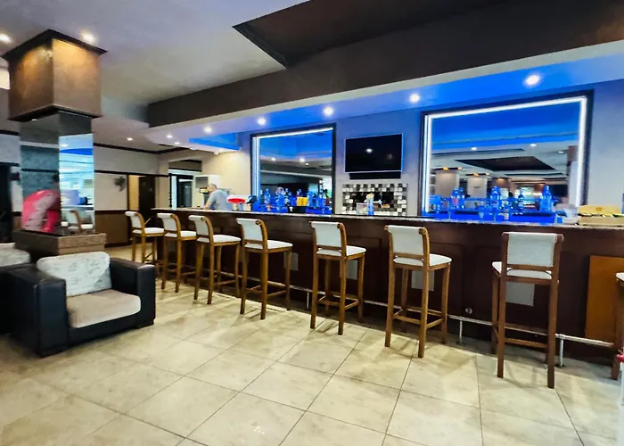 Grenada 322c Sunny Апартаменты *