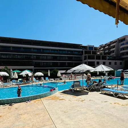 Grenada 322c Sunny Apartment